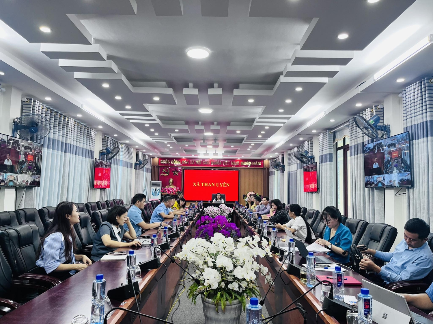 Hội nghị đánh giá tình hình triển khai thực hiện và vận hành mô hình chính quyền địa phương 2 cấp